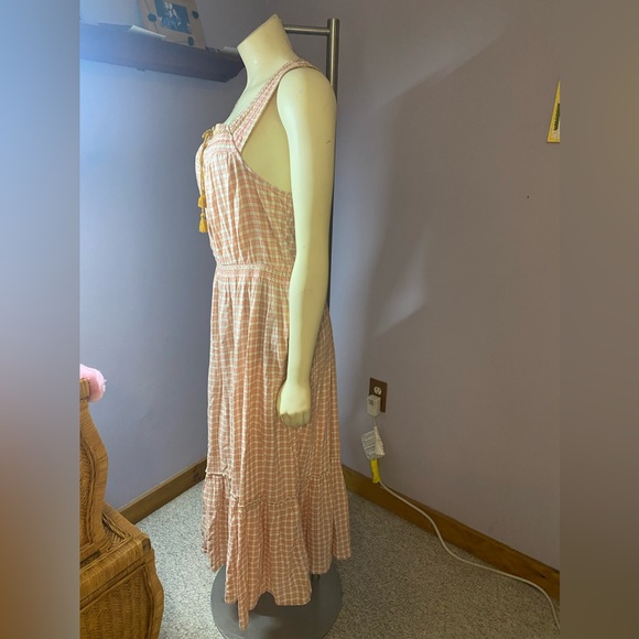 Old Navy X-Large Prairie Gingham
Peach Cocoa Plaid Tiered Cotton... - Picture 13 of 14